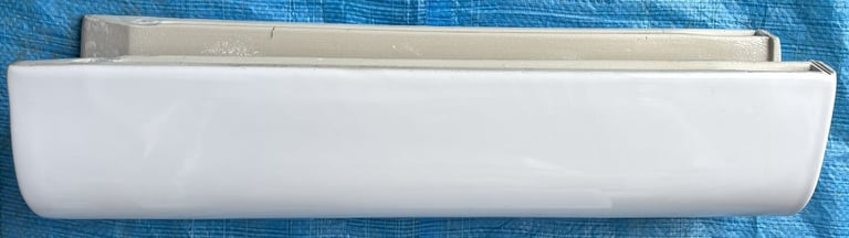 Roca Debba wall-hung basin 1TH with full pedestal width 550mm, 660mm high Laura pedestal