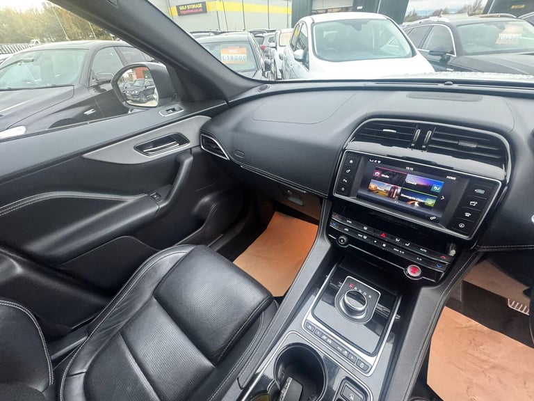 2017 Jaguar F-Pace 2.0d R-Sport 5dr Auto AWD ESTATE DIESEL Automatic