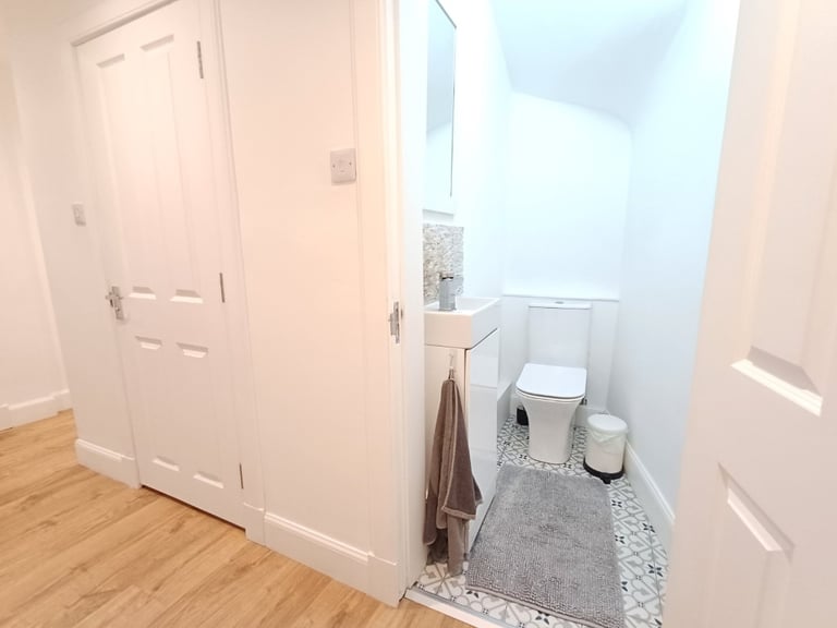 2 bedroom flat in Millerfield Place, Meadows, Edinburgh, EH9 1LW
