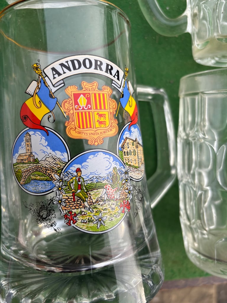 Mixed lot of half pint handled glasses some vintage 