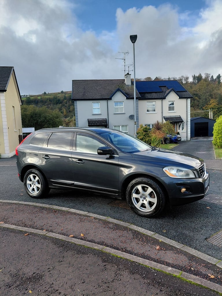 2010 volvo xc60 2.4D D5 auto jeep