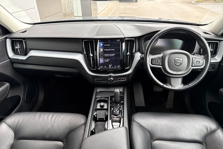 2019 Volvo XC60 2.0 B4 MHEV Momentum Auto AWD Euro 6 (s/s) 5dr SUV DIESEL Automatic