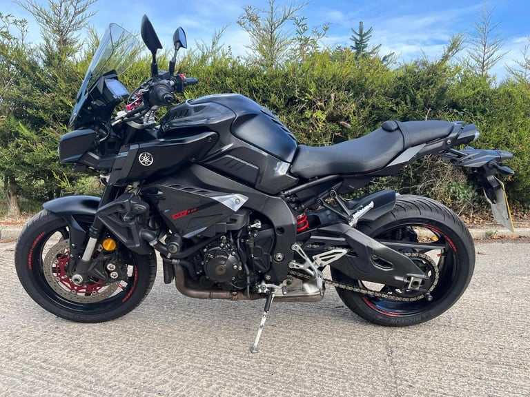 2017 17 YAMAHA MT10 MTN1000 MT-10 NAKED MUSCLE 1000 BLACK MINT 14k MILES SH