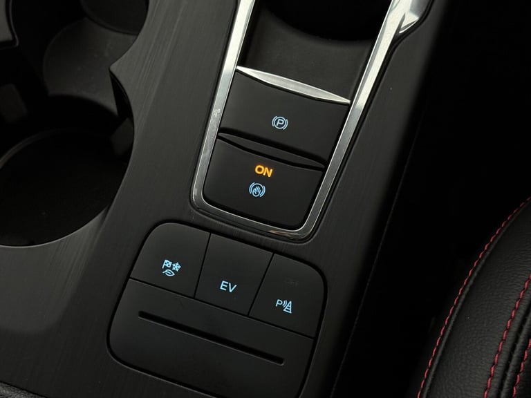 2023 Ford Kuga 2.5 EcoBoost Duratec 14.4kWh ST-Line CVT Euro 6 (s/s) 5dr HATCHBACK Petrol/Electri...