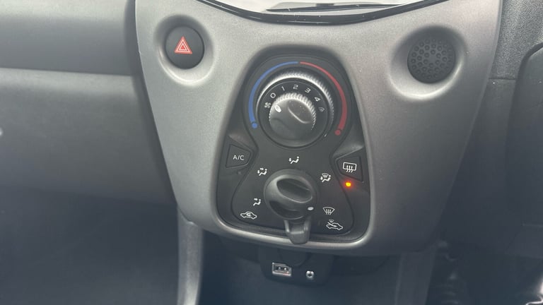2020 Toyota AYGO 1.0 VVT-i X-Play 5dr Petrol Hatchback Hatchback Petrol Manual