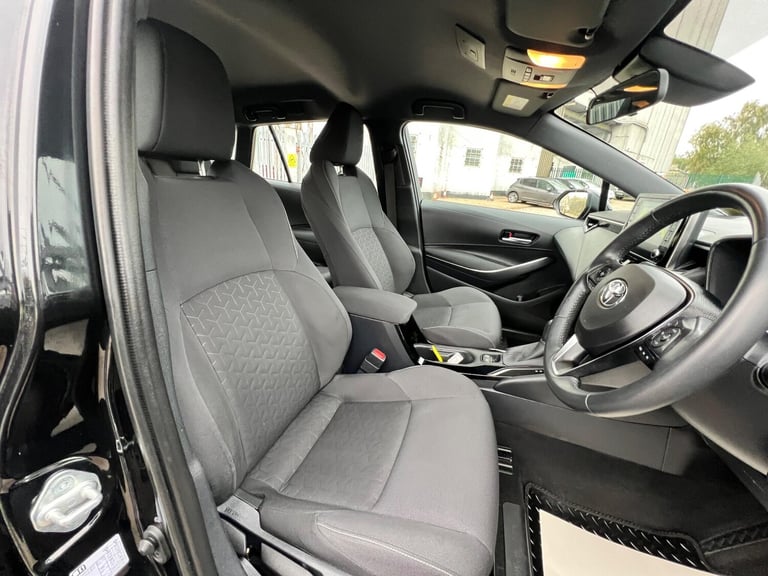 2019 Toyota Corolla 1.8 VVT-h Icon Tech Touring Sports CVT Euro 6 (s/s) 5dr ESTATE Petrol/Electri...