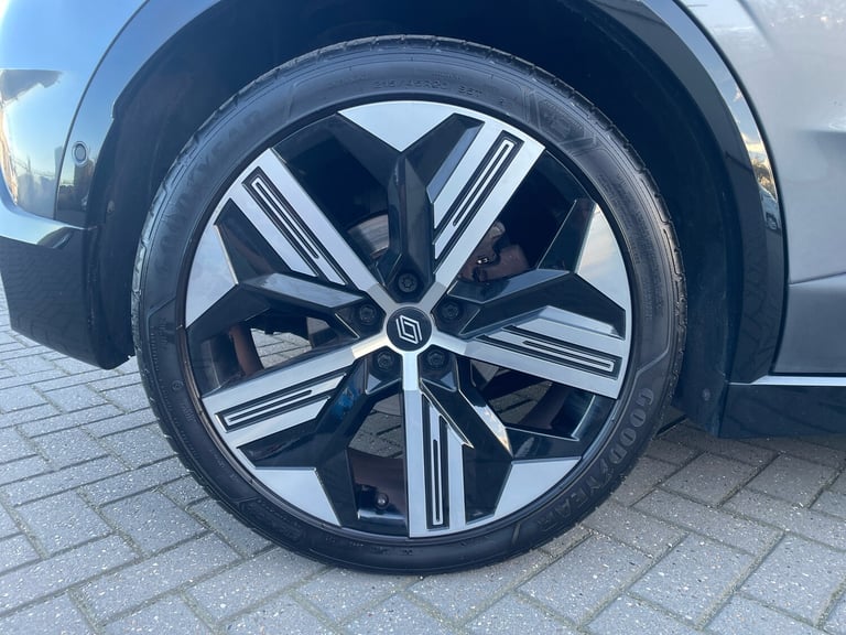 2023 Renault Megane E Tech EV60 160kW Iconic 60kWh Optimum Charge 5dr Auto HATCHBACK ELECTRIC Aut...