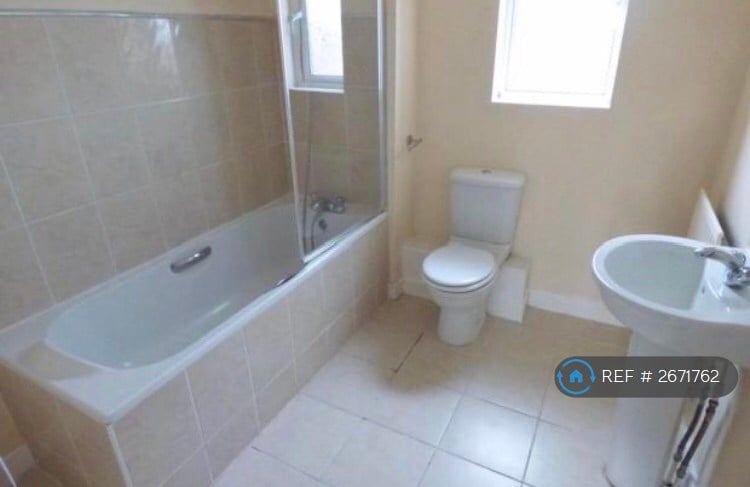 4 bedroom house in Primrose Close, Luton, LU3 (4 bed) (#2671762)