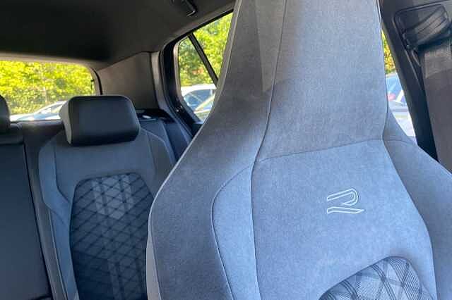 2021 Volkswagen Golf MK8 Hatchback 5-Dr 2.0TDI (150PS) R-Line DSG Hatchback Diesel Automatic