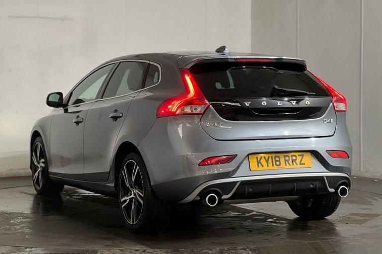 2018 18 VOLVO V40 2.0 D4 R-DESIGN PRO HATCHBACK 5DR DIESEL MANUAL EURO 6 (S/S) (