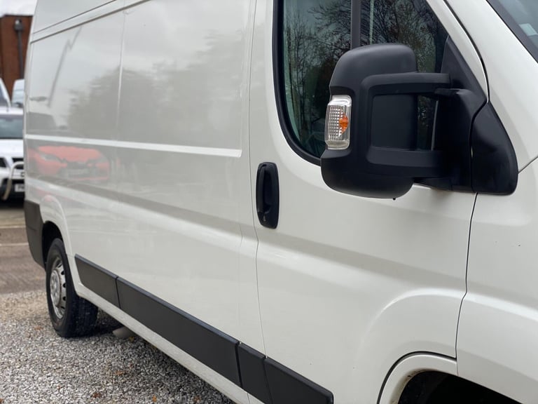 2021 Peugeot Boxer 2.2 BlueHDi 335 Professional L3 H2 Euro 6 (s/s) 5dr PANEL VAN Diesel Manual