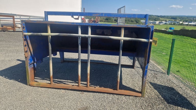 Watson calf creep feeder farm livestock tractor 