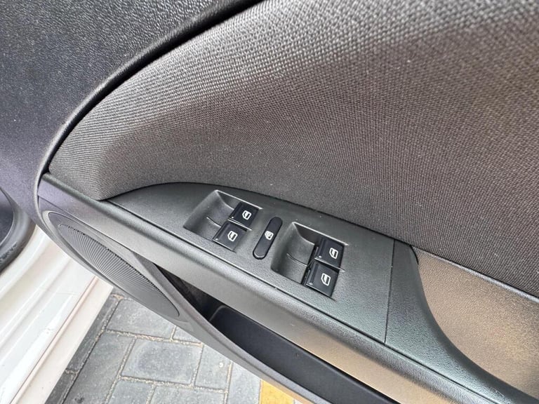 2012 SEAT Leon 2.0 TDI CR FR+ Supercopa Euro 5 5dr HATCHBACK Diesel Manual