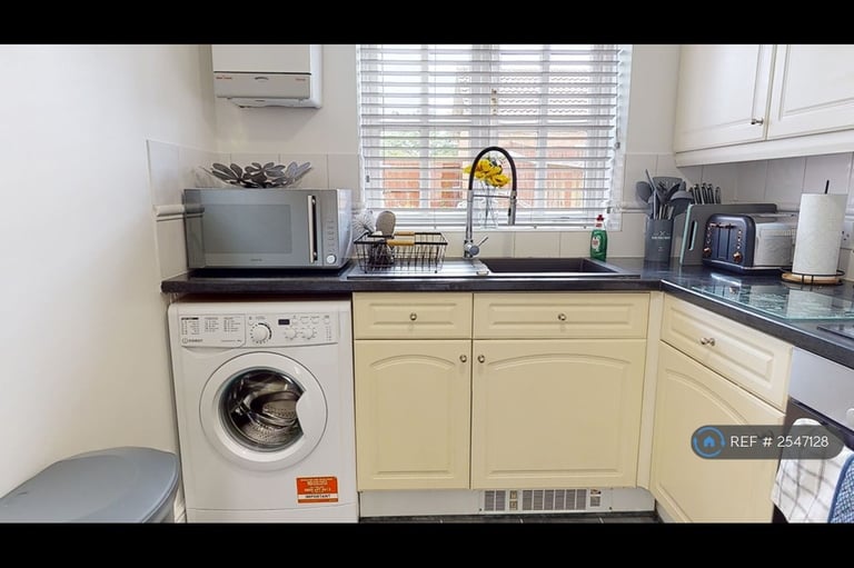 3 bedroom house in White Willow Close, Ashford, TN24 (3 bed) (#2547128)