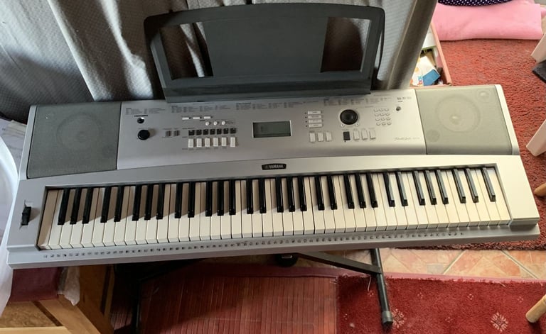  Yamaha DGX-230 Portable Grand Piano Electronic Keyboard