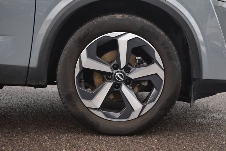 2023 Nissan Qashqai 1.3 DiG-T MH 158 N-Connecta 5dr Xtronic HATCHBACK PETROL Automatic