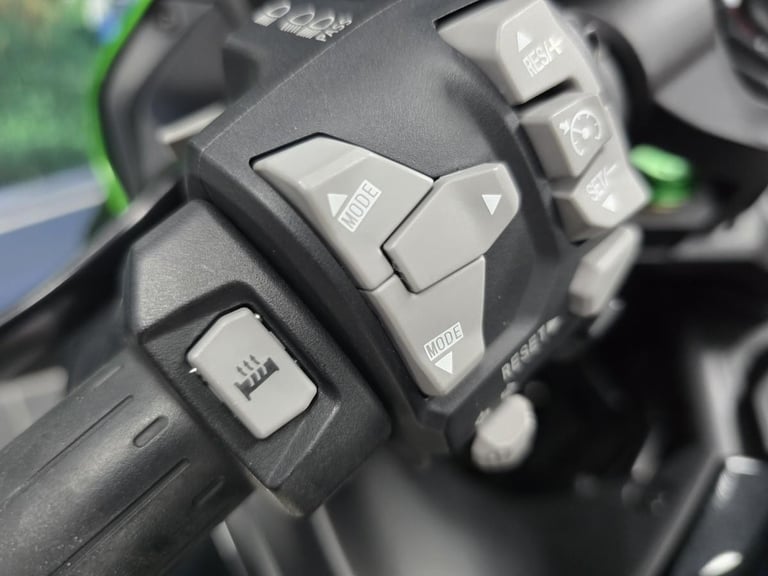 KAWASAKI NINJA H2 SX TOURER