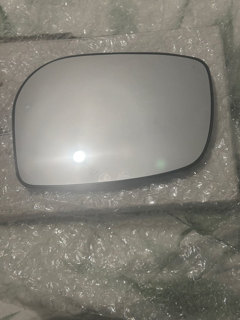 image for Toyota Yaris side mirror 
