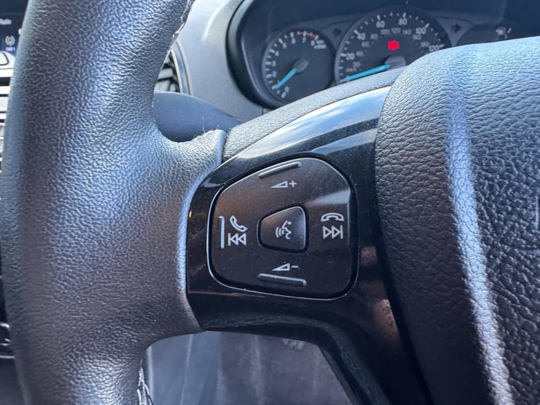 2017 Ford Ka+ 1.2 Ti-VCT Zetec Euro 6 5dr HATCHBACK Petrol Manual