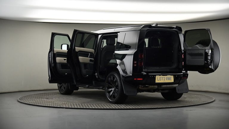 2023 Land Rover Defender 110 3.0 D300 MHEV X-Dynamic HSE SUV 5dr Diesel Auto 4WD Euro 6 (s/s) (30...
