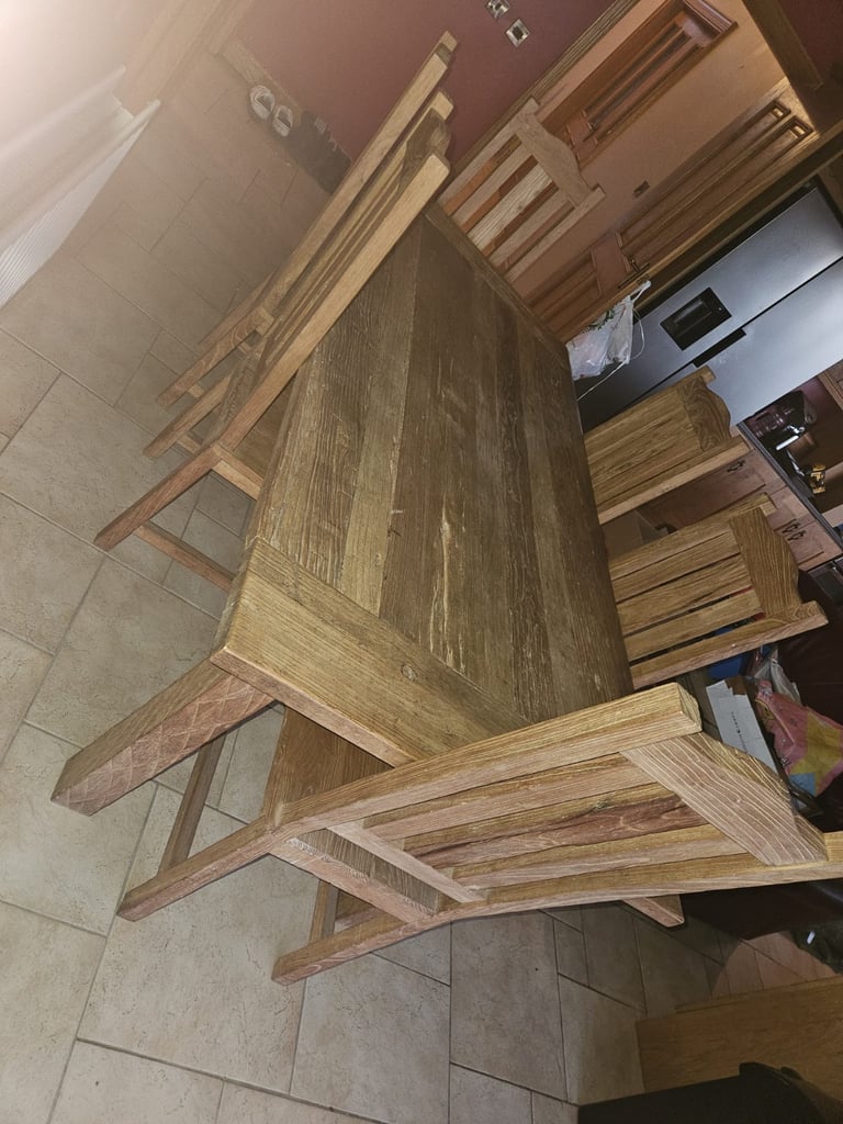 Oak dining room table and 6 chairs