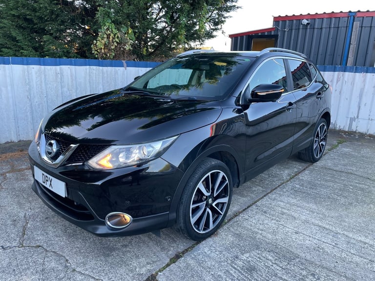 2015 Nissan Qashqai 1.6 DIG-T Tekna SUV 5dr Petrol Manual 2WD Euro 6 (s/s) (163