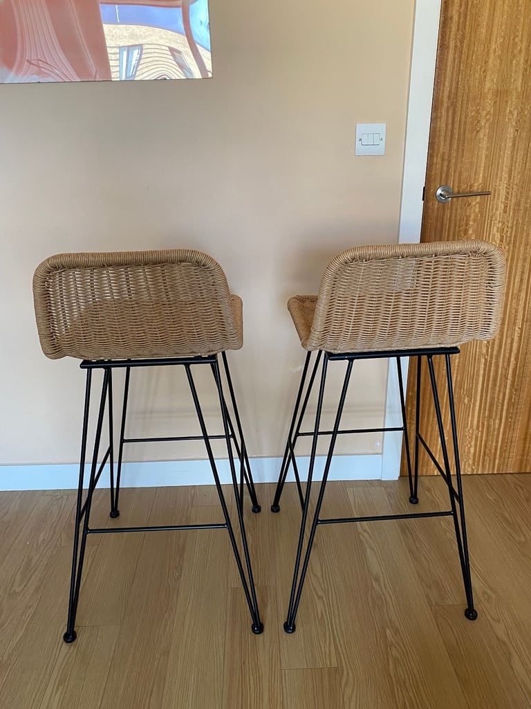 Rattan Bar Stools SKLUM in excellent condition