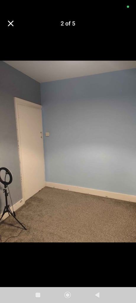 Room for rent on Cippenham lane Slough (preferably ladies)