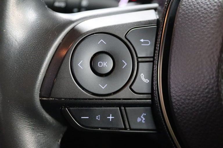 2020 Toyota Corolla 2.0 VVT-h Design Hatchback 5dr Petrol Hybrid CVT Euro 6 (s/s) (184 ps) Hatchb...