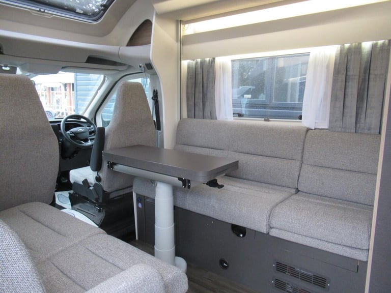 2024 Swift Voyager 574