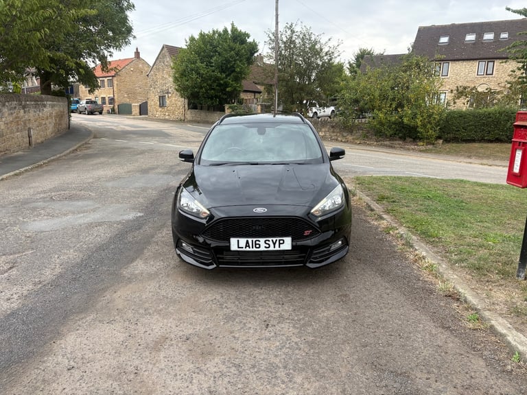 2016 Ford Focus 2.0 TDCi 185 ST-2 5dr ESTATE Diesel Manual