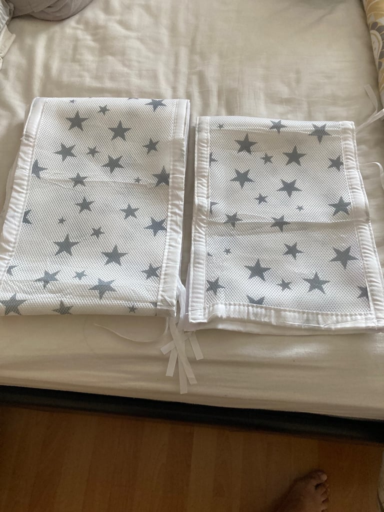 White with Grey Stars Cot Bumper set