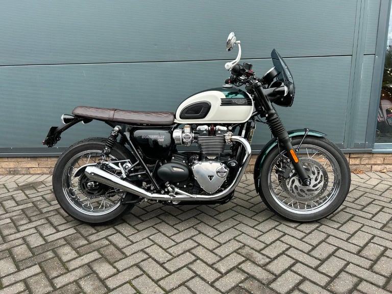 image for 2019 Triumph BONNEVILLE T120 Bonneville T120 Jet Black Prestige Naked PETROL Manual