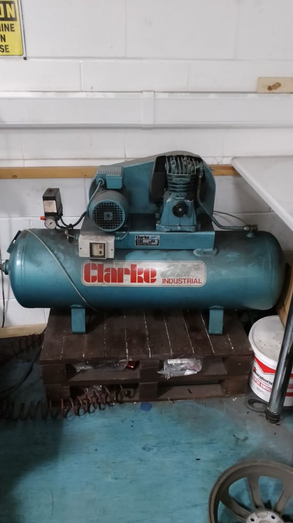 image for Industrial Air Compressor 110 L 