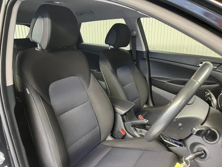 2017 Hyundai TUCSON 1.7 CRDi Blue Drive SE Nav 5dr 2WD DCT ESTATE DIESEL Automatic