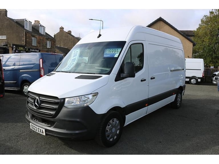 2022 MERCEDES SPRINTER MWB NEW SHAPE *NO VAT* LOW MILES 60k YEARS MOT crafter