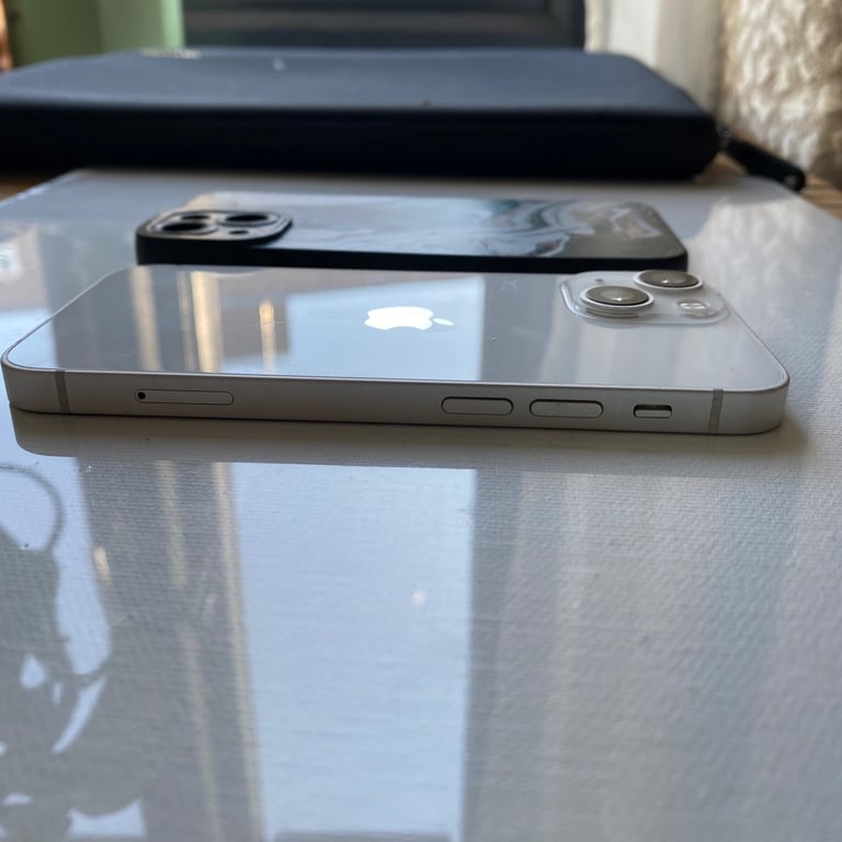 iPhone 13 mini 128gb UNLOCKED 