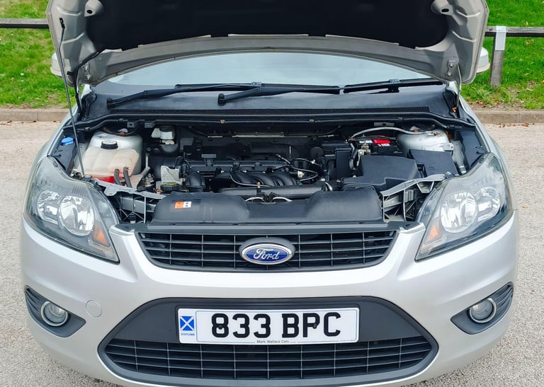 2010 Ford Focus 1.6 Zetec 5dr ESTATE Petrol Automatic