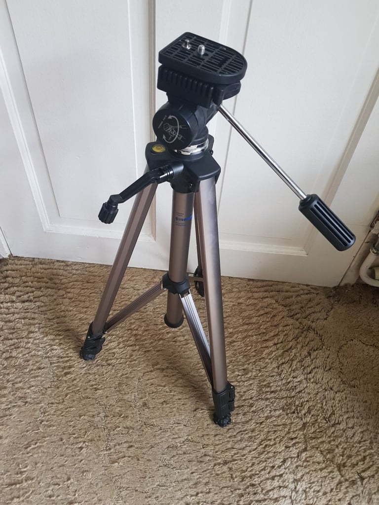 Vanguard Camera tripod -  153cm / 163cm max
