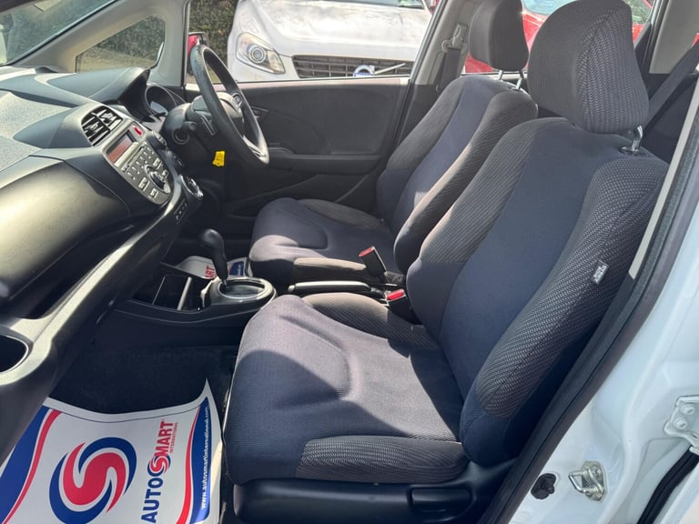 2013 Honda Jazz 1.4 i-VTEC ES 5dr CVT HATCHBACK PETROL Automatic