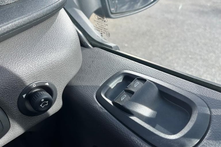 2023 Ford Transit 460 Leader AUTO L4 H3 ELWB High Roof 17 Seat Minibus RWD 2.0 EcoBlue 165ps, Min...