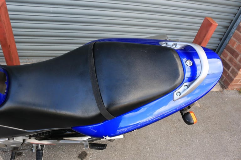Honda HORNET CB600F 2001