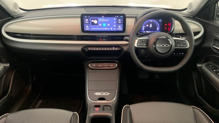 2024 Fiat 600 1.2 MHEV SUV 5dr Petrol Hybrid e-DCT Euro 6 (s/s) (100 ps) SUV Hybrid Automatic