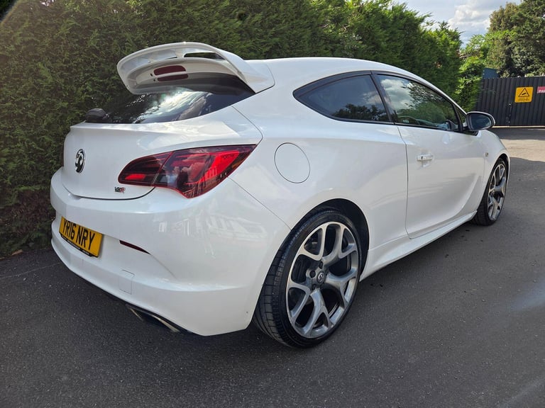 VAUXHALL ASTRA GTC 2.0 T VXR 2016