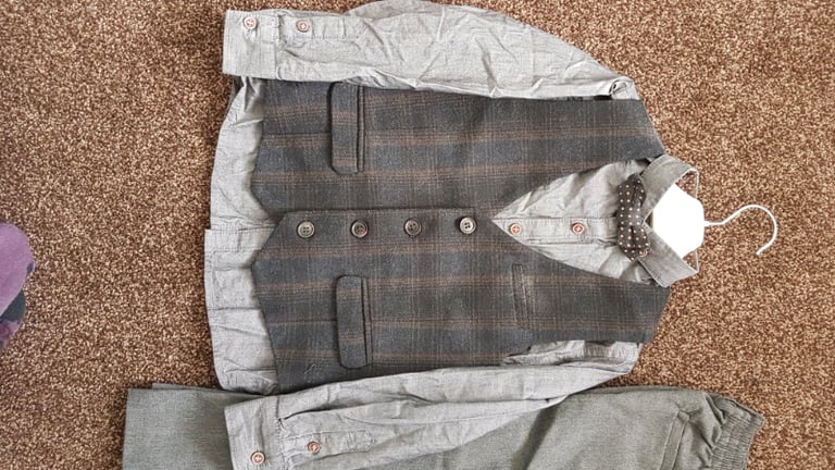 Boys Full Suit Outfit. 