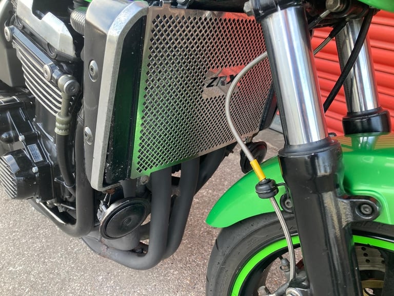KAWASAKI ZRX1100,LAWSON COLOURS,MANY EXTRAS