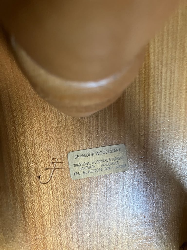 Spinning wheel chair