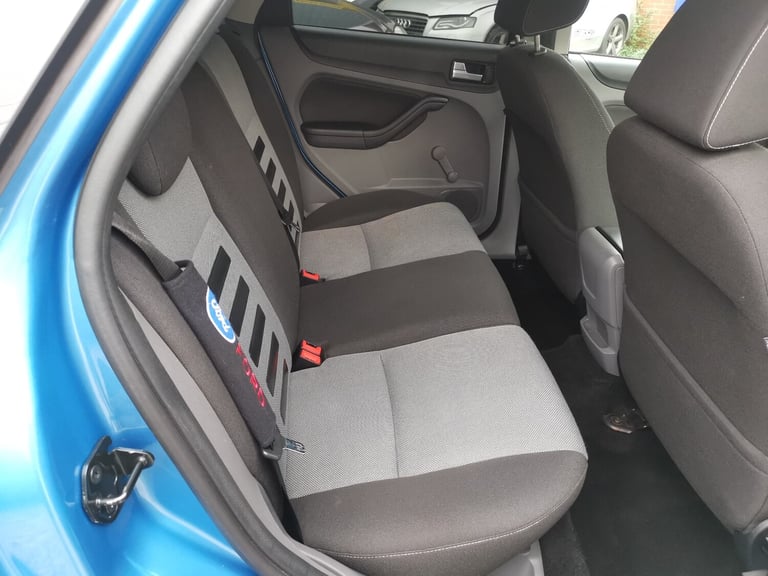 2009 Ford Focus 1.8 Zetec S 5dr HATCHBACK Petrol Manual