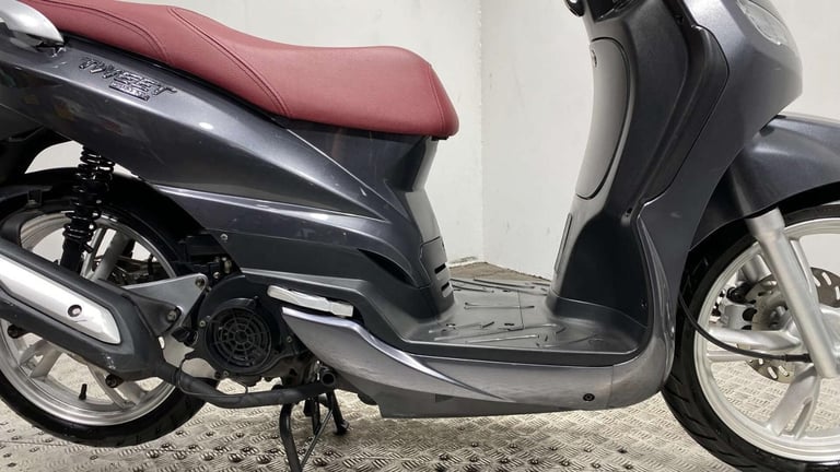 Peugeot Tweet VE 2015 LONG MOT SERVICED ONLY 1K 125CC SCOOTER