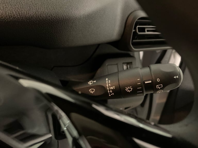 2025 Peugeot Partner 1.5 BlueHDi 100 Professional Crew Van PANEL VAN DIESEL Manual